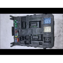 PLATINE FUSIBLE HABITACLE