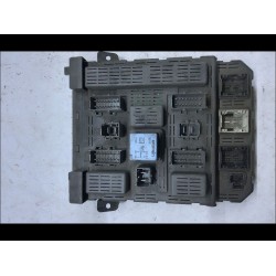 PLATINE FUSIBLE HABITACLE