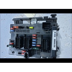 PLATINE FUSIBLE HABITACLE