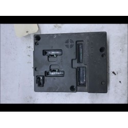 PLATINE FUSIBLE HABITACLE