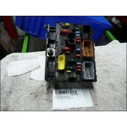 PLATINE FUSIBLE HABITACLE