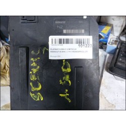 PLATINE FUSIBLE HABITACLE