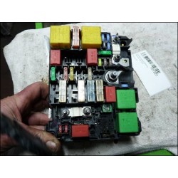 PLATINE FUSIBLE HABITACLE