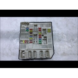 PLATINE FUSIBLE HABITACLE