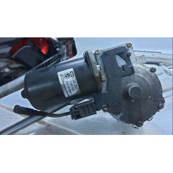MOTEUR ESSUIE-GLACE AV