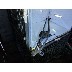 MOTEUR ESSUIE-GLACE AV