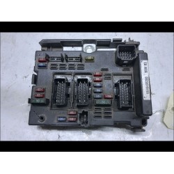 PLATINE FUSIBLE HABITACLE