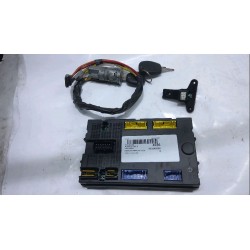 PLATINE FUSIBLE HABITACLE