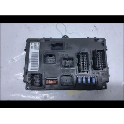 PLATINE FUSIBLE HABITACLE