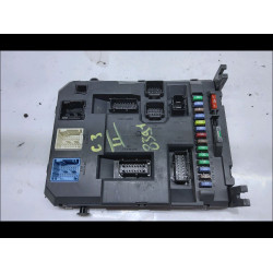 PLATINE FUSIBLE HABITACLE