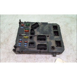 PLATINE FUSIBLE HABITACLE