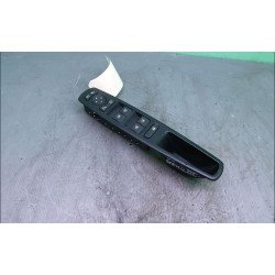 COMMANDE CENTRALE LEVE VITRE