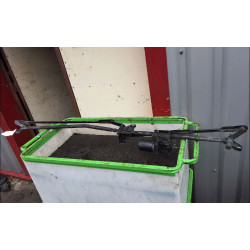 MOTEUR ESSUIE-GLACE AV