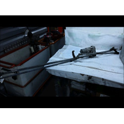 MOTEUR ESSUIE-GLACE AV