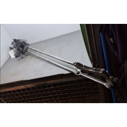 MOTEUR ESSUIE-GLACE AV
